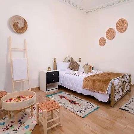 Riad Nicedina